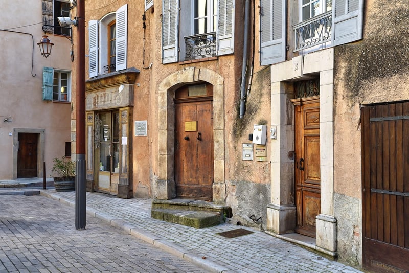 Cobblestone Streets